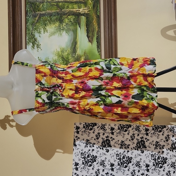 Xhilaration Dresses & Skirts - Flower dress c54
